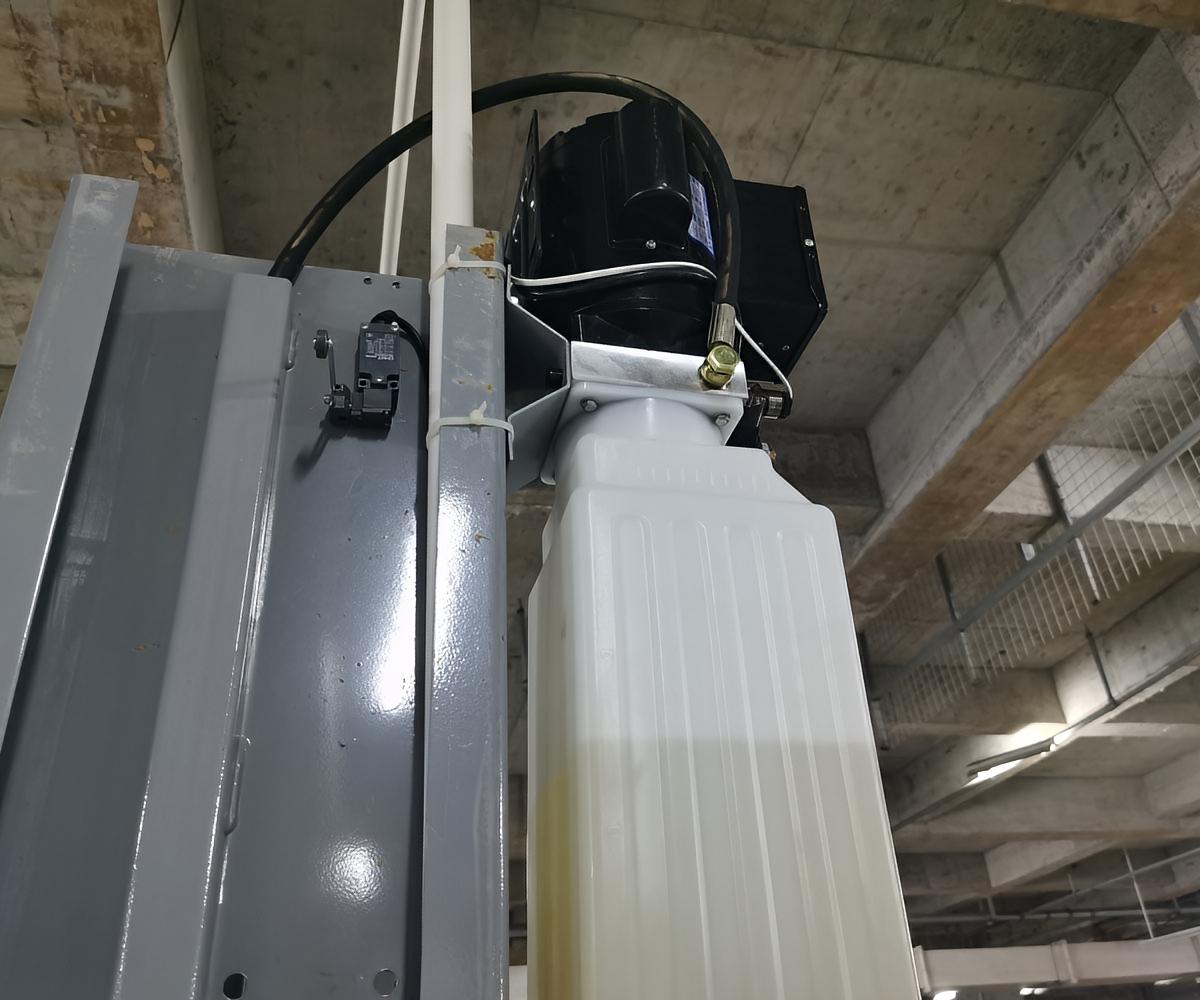 2柱機械停車設備清潔方法分享